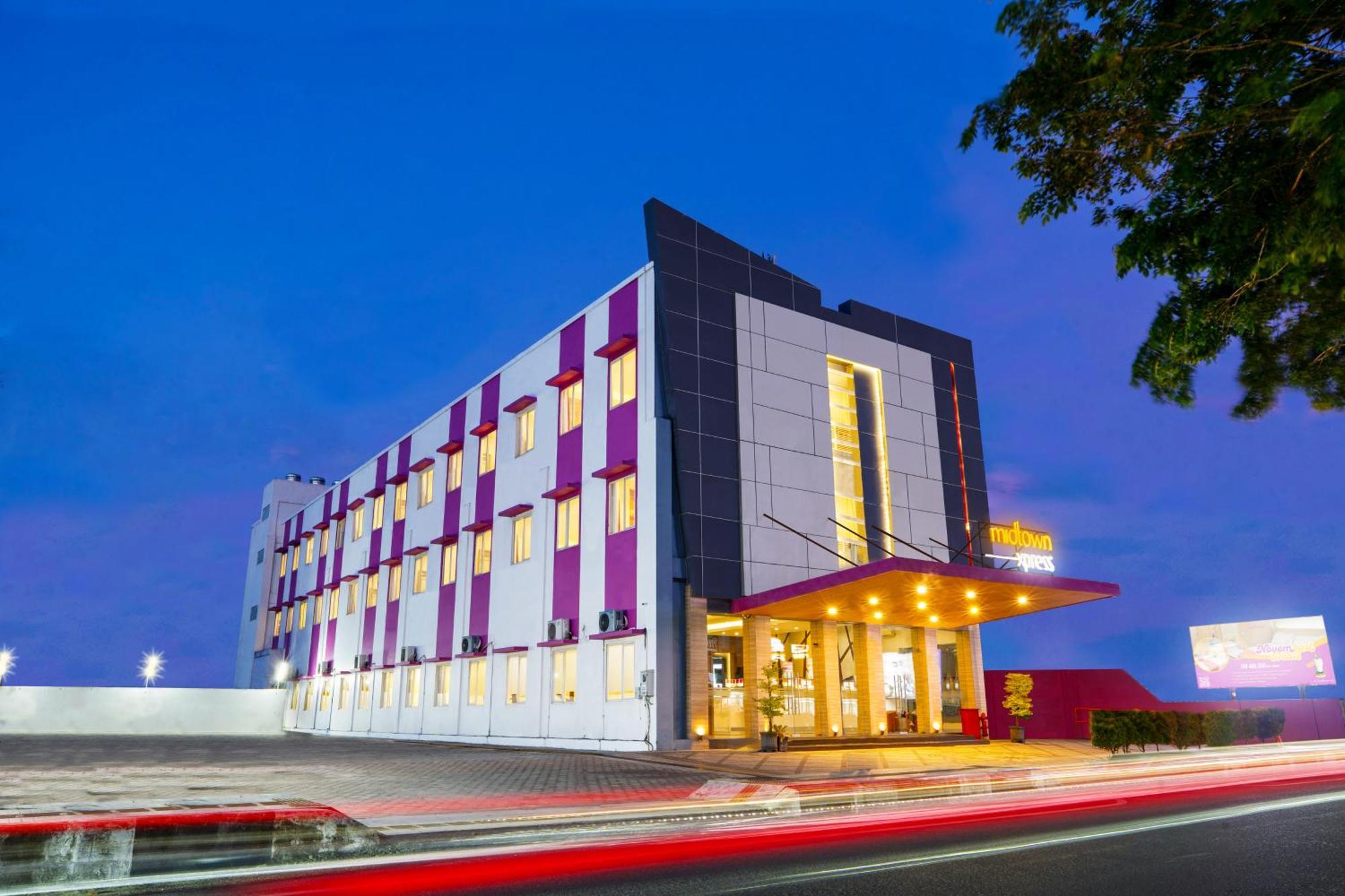 Midtown Xpress Sampit - Kalimantan Tengah Exteriör bild