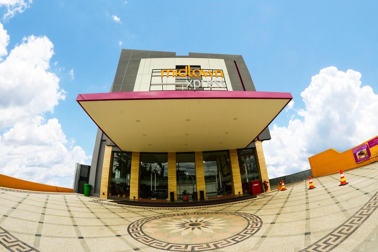 Midtown Xpress Sampit - Kalimantan Tengah Exteriör bild