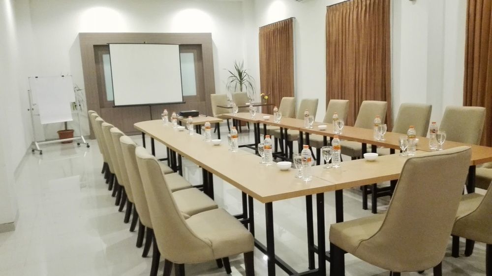 Midtown Xpress Sampit - Kalimantan Tengah Exteriör bild
